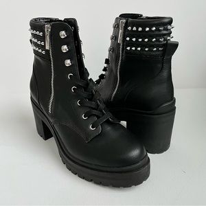 Steve Madden Jaydin Leather Silver Studded Black Combat Boots Lug Sole Platform